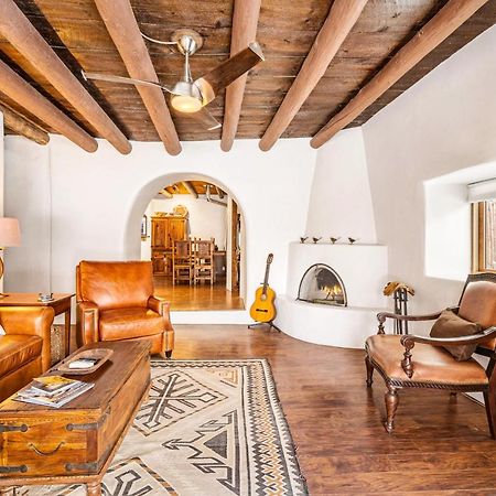 Pueblo Revival Villa Taos Exterior foto