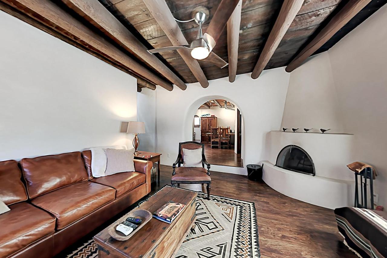 Pueblo Revival Villa Taos Exterior foto