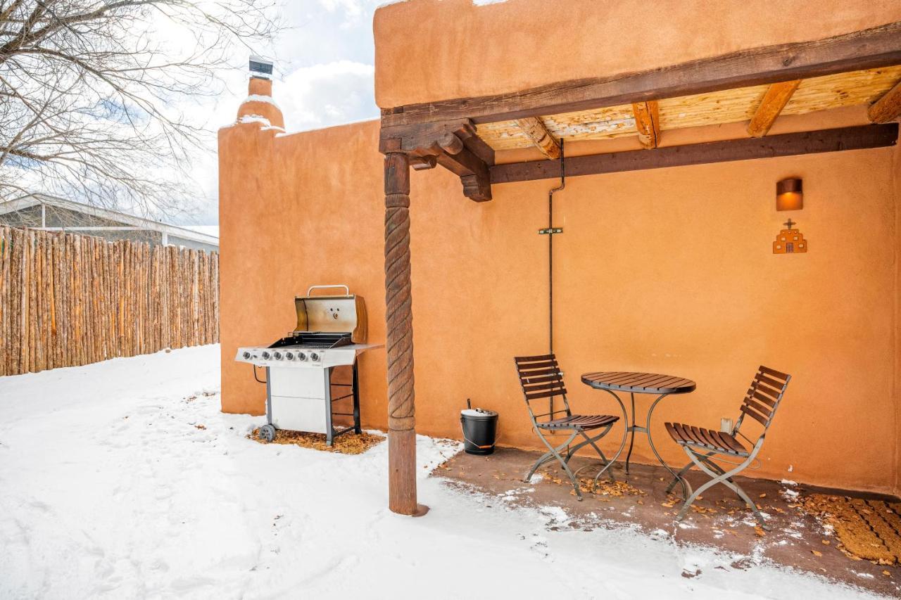Pueblo Revival Villa Taos Exterior foto
