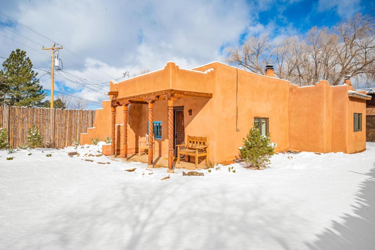 Pueblo Revival Villa Taos Exterior foto